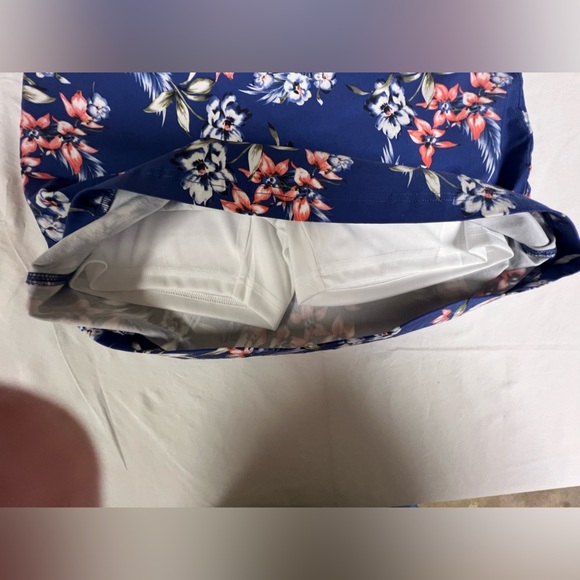 MARIO SERRANI PULL ON STRETCH SKORT SKIRT BLUE FLORAL SMALL  NEW WITHOUT TAGS - Picture 5 of 7